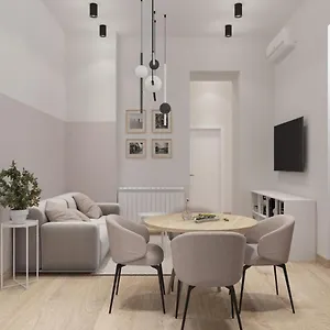 Boutique52 Old Апартаменты